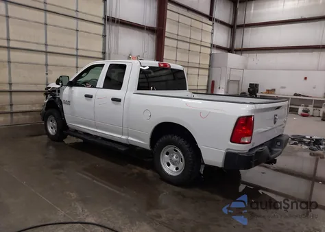 2017 Ram 1500 Tradesman 4X4 6'4 Box z USA, uszkodzony, nr VIN 1C6RR7FG8HS770142